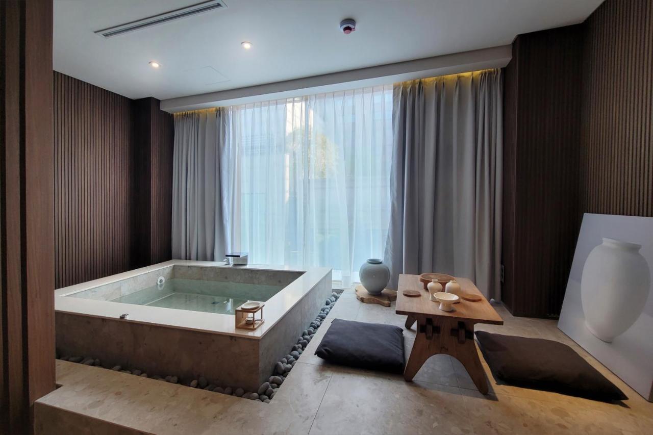 Hotel Uh The Myeongdong